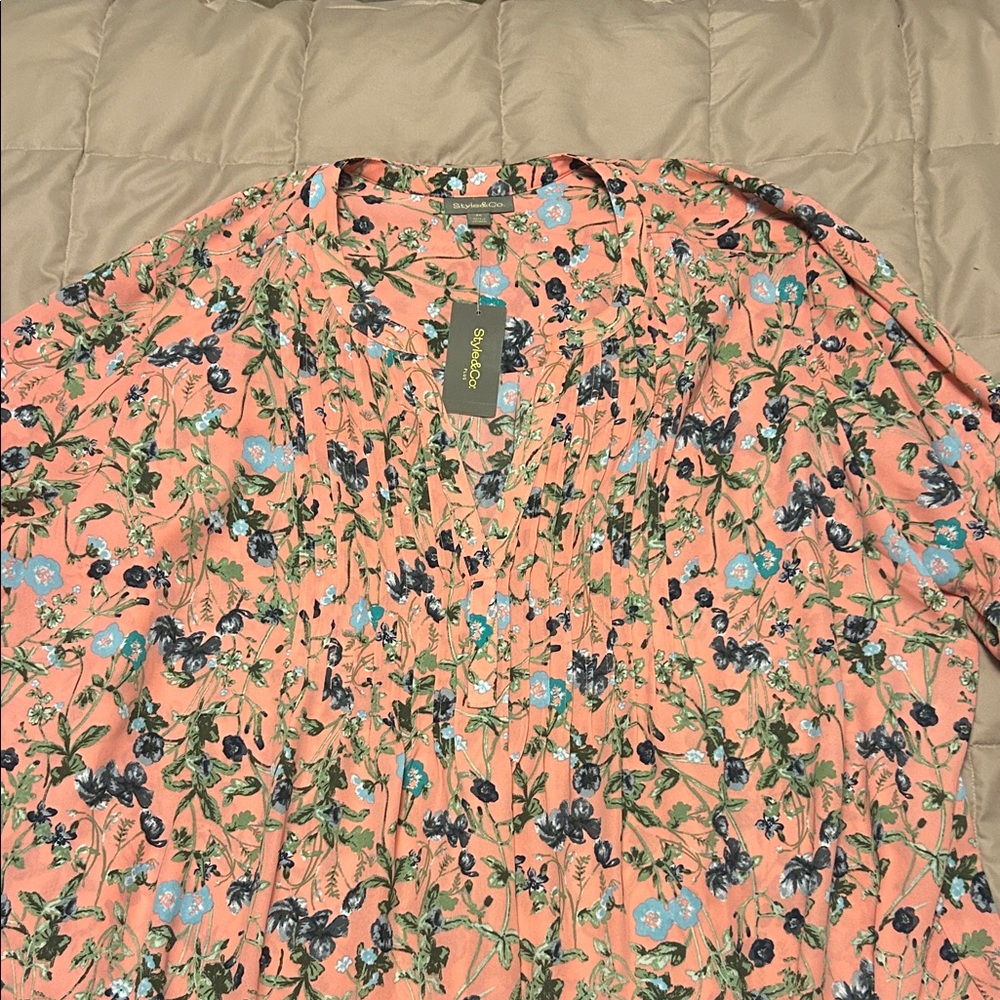 Style and company  Coral Floral shirt